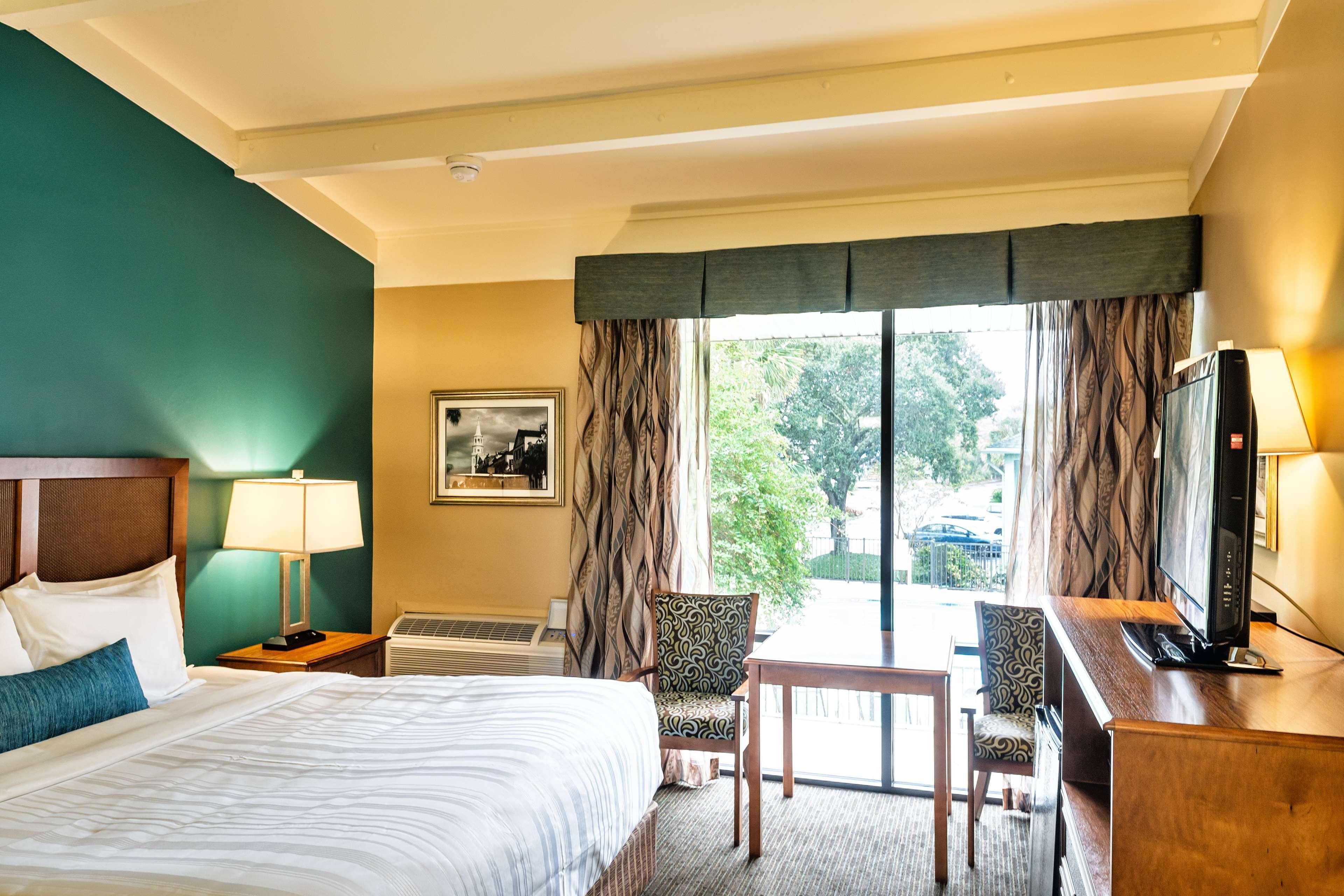 Best Western Charleston Inn Extérieur photo